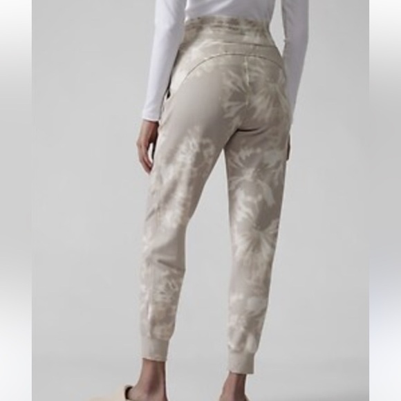 Athleta Balance Printed Joggers SP Small Petite NEW! - Picture 2 of 6